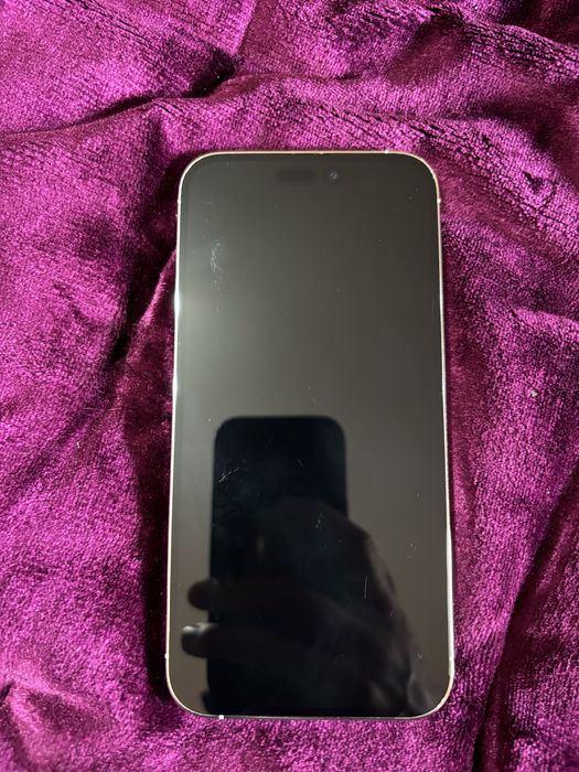 I p o n e 14 pro max 256g