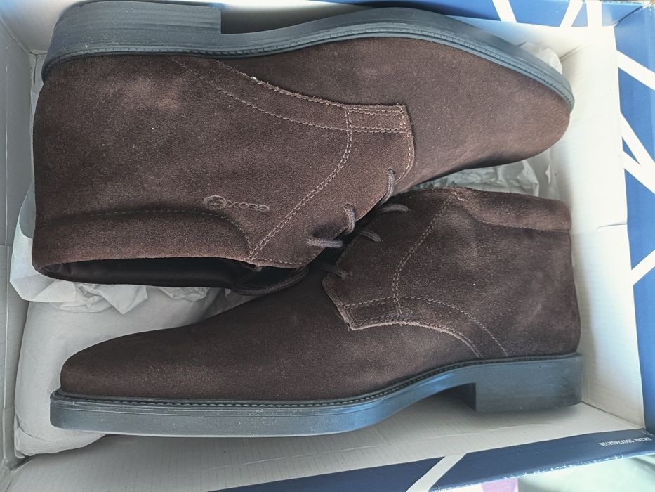 Мъжки обувки от естествен велур