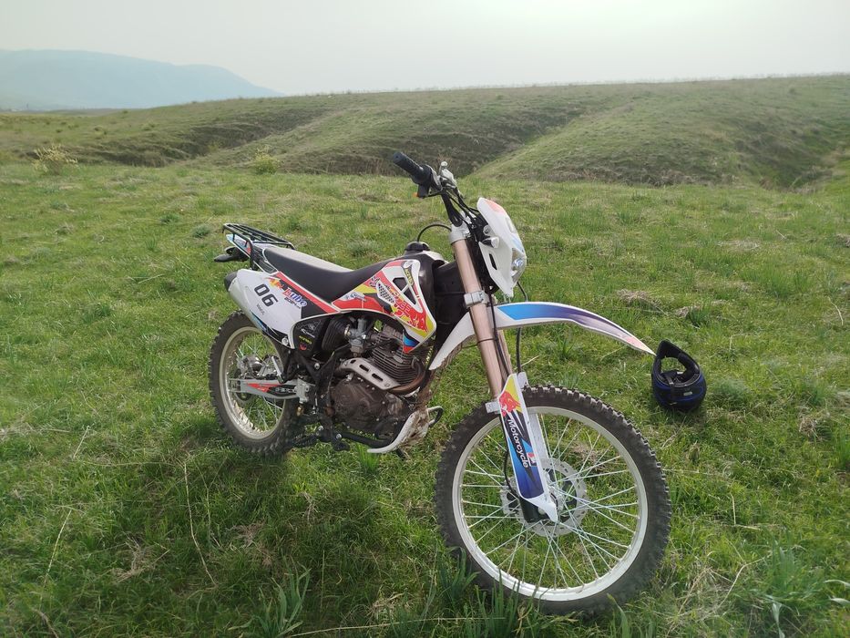 Срочно продам мотоцикл 06