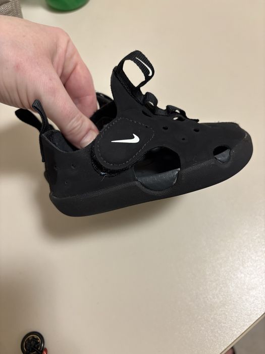Sandalute Nike marimea 21, 11 cm