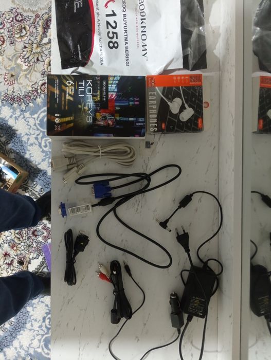 Boknomy koreys tili va kabelar sotiladi pulini kelishimiz pul. Zaril