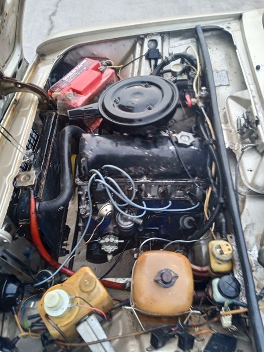 Vaz 2106 yili 2000 gazi bor mator karopka yahw yurishlari zor