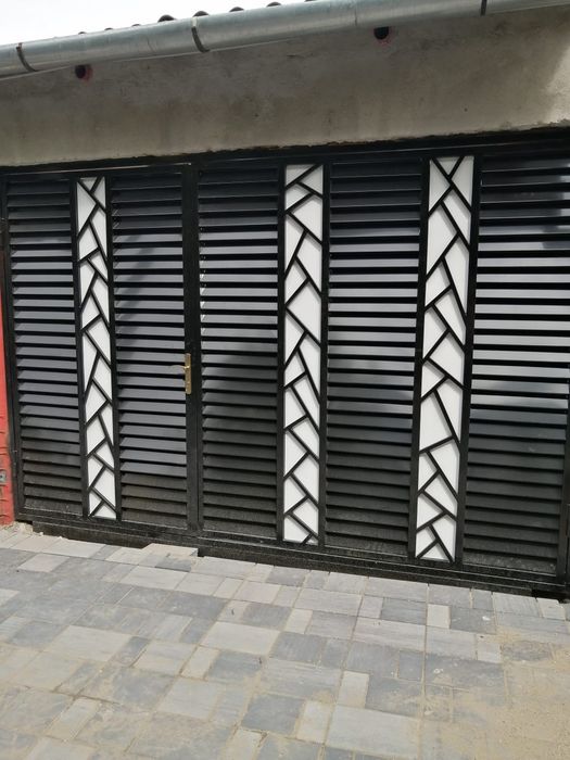 Confecționam la comandă porț,i garduri, balustrade