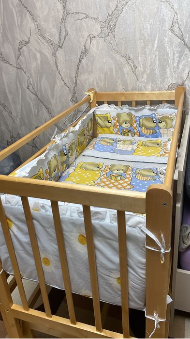 Продам срочно детскую кроватку