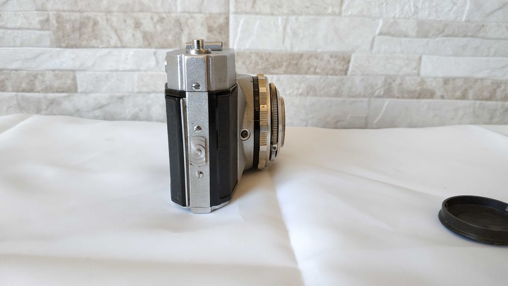 Стар механичен фотоапарат с калъф - Fenix 1b - 1962 година