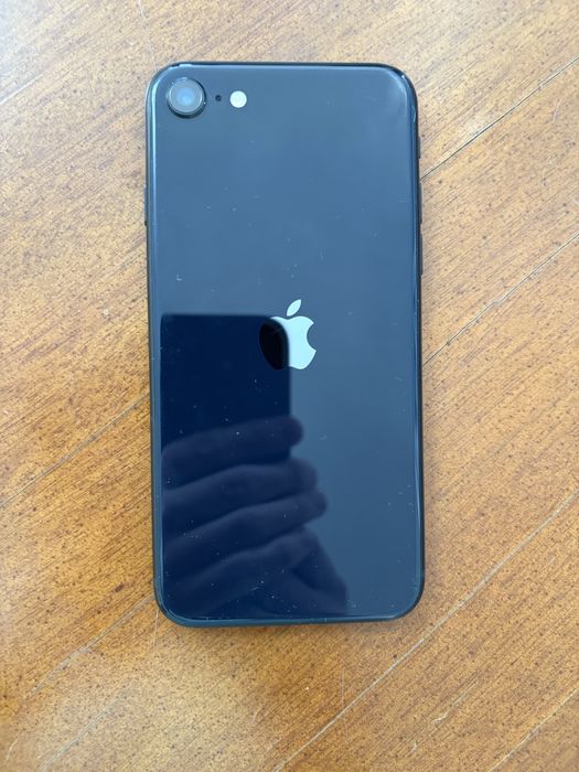 СРОЧНО Продам iphone Se3  128 гб