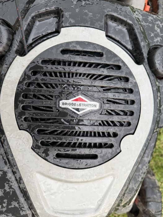 Husqvarna R152 SV