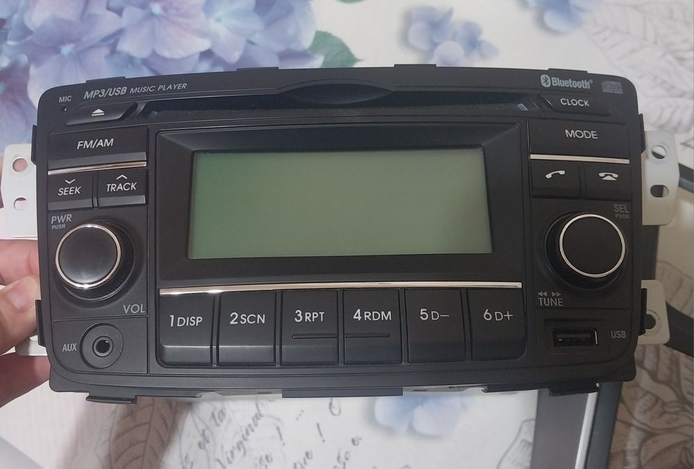 Магнитофон в машину.