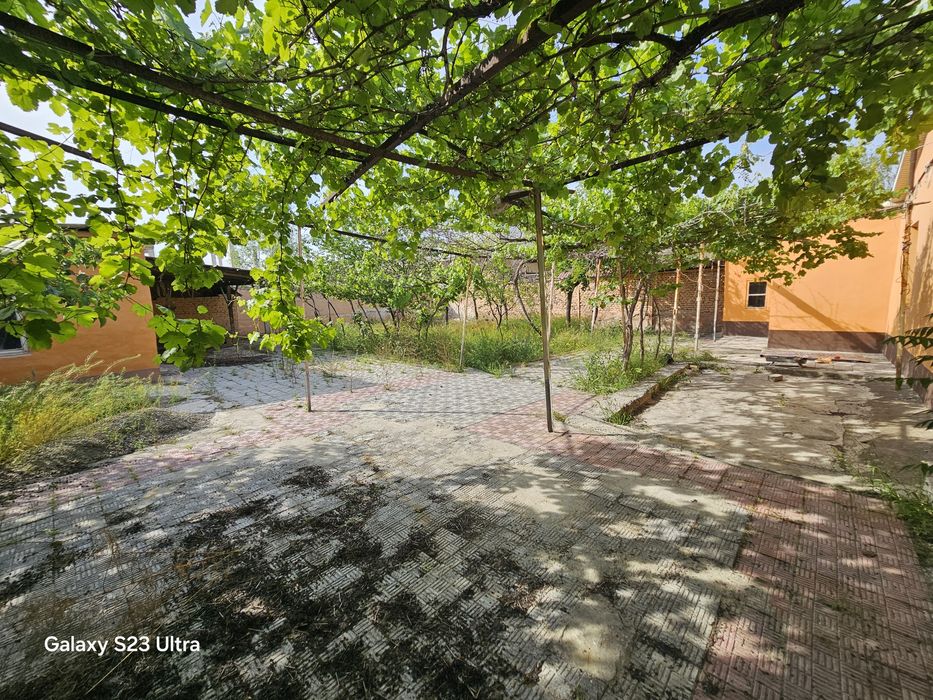 4 xonalik xovli uy sotiladi