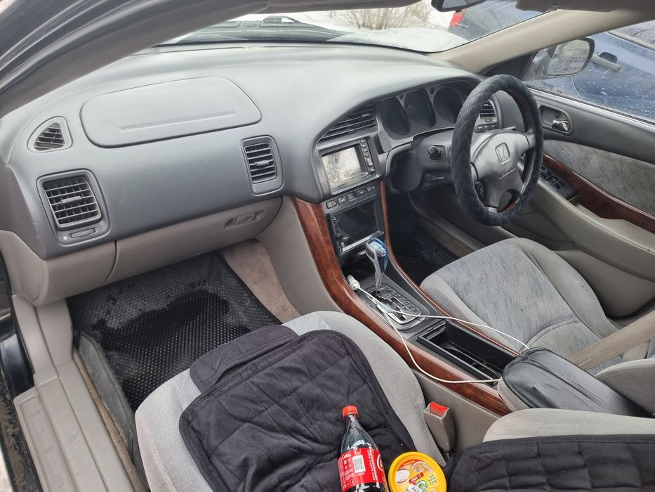 Продам хонда инспаер 1999год