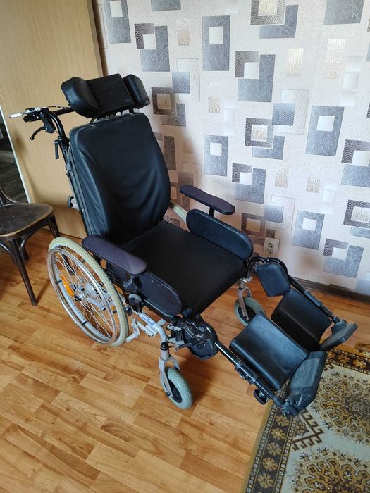 Scaun/fotoliu cu rotile