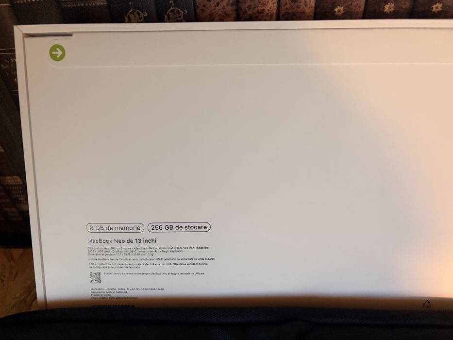 Mac Apple Neo 13” NOU sigilat