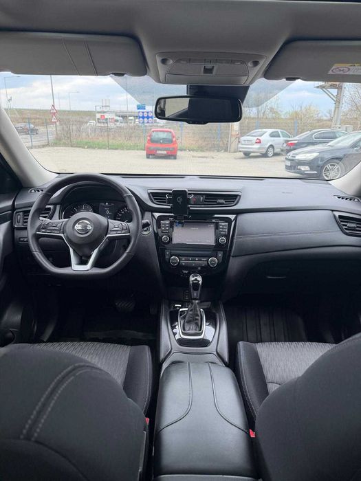 Nissan X-TRAIL Tenka 4x4 177 CP