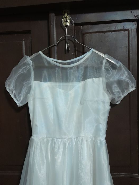 Платье новое 46 размера