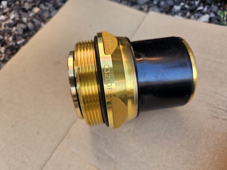 adaptor de obturare (Sperrblasen Adapter / Stop-Off Adapter) din polietilenă