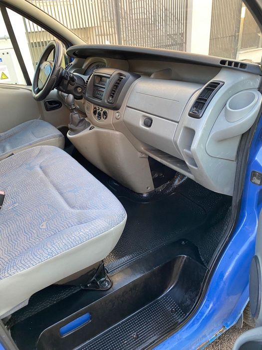 Bara fata Renault Trafic Nissan Primastar Opel Vivaro