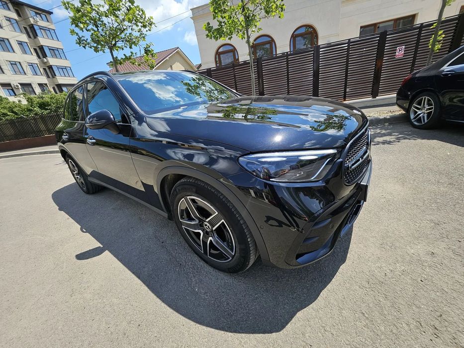 Mercedes-Benz GLC Mercedes GLC 300d AMG - 296 CP