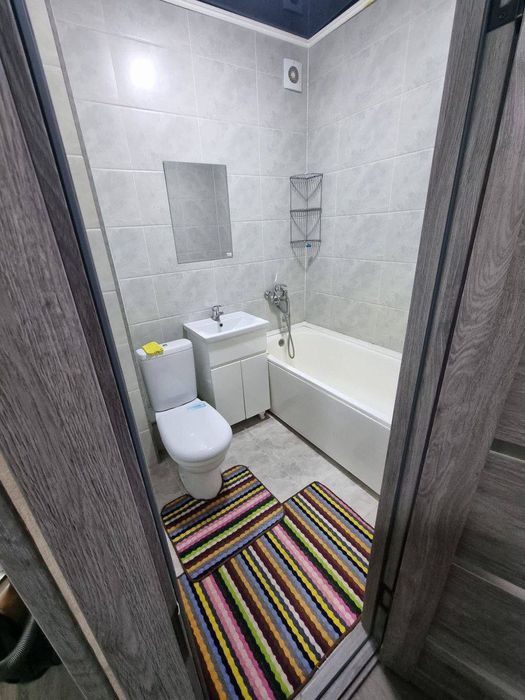 Сдается 1 комнатная квартира
С обстановкой 
В горде Алмалыке