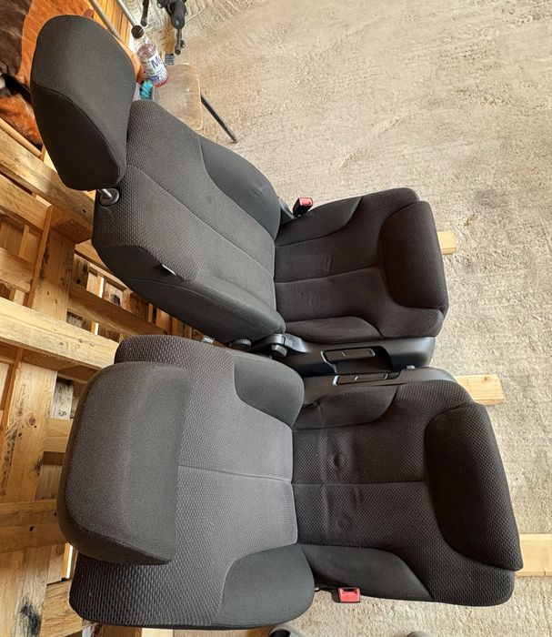 Scaune Passat B6 2009 complete (șofer + pasager) – PREȚ BUN!