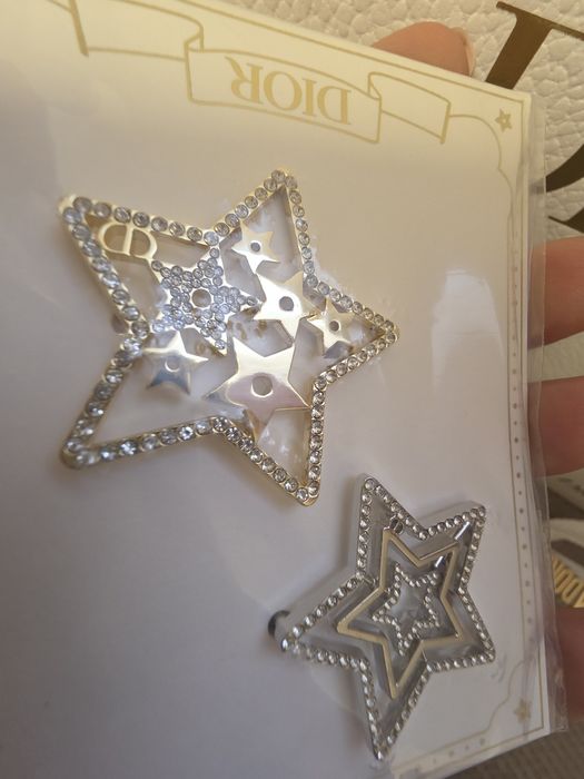 Нови и оригинални  аксесоари  от Диор