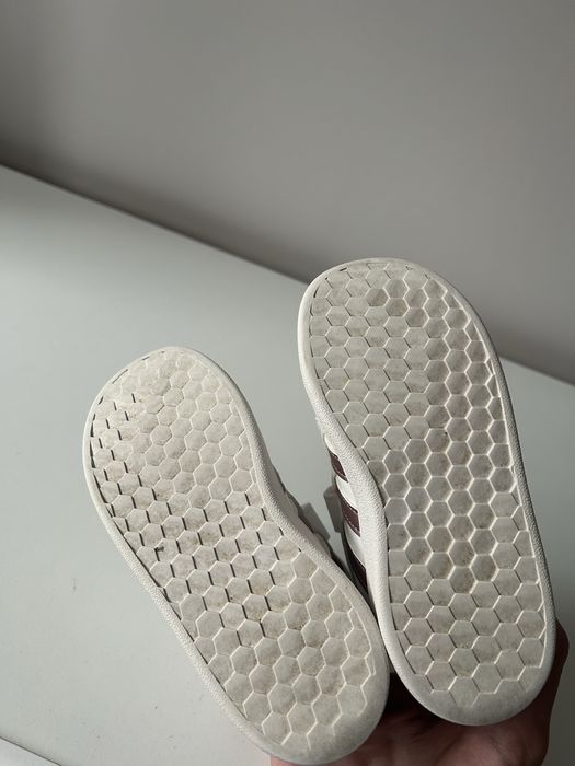 Маратонки Adidas за момиче