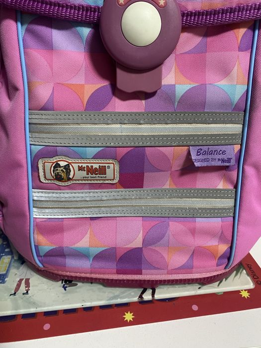 Ghiozdan ergonomic MCNeill