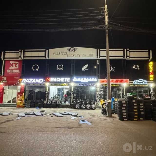 BU/U Shina Balon Lassa 235/55/19 75$