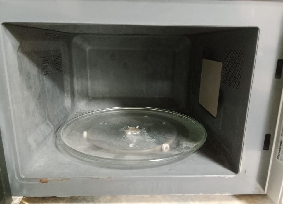 продам микроволновую печь  не дорого