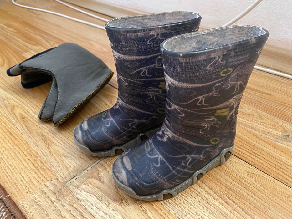 Ботуши 25 номер със сваляеми чорапи