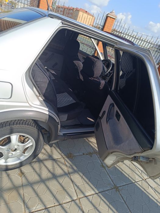 Продам машину Фольксваген Джетта 2