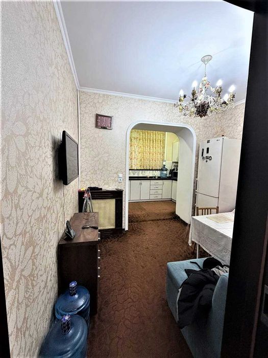 1 квартал Чиланзар   90м2  3/1/4 балкон 2х7