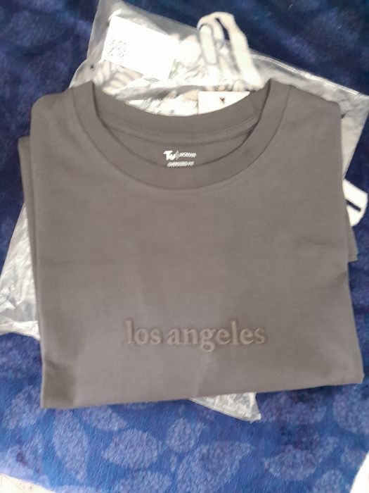 Футболка женская.