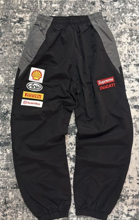 Supreme x ducati tracksuit compleu