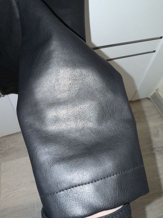 Продам кожанку в отличном состоянии