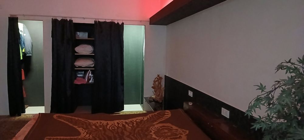 Сдам в аренду 1 комнату в 3-х комн. квартире в р-не м.Космонавтов.
