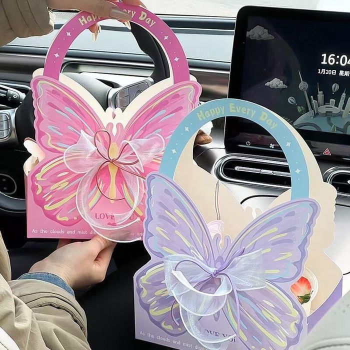 Подарочные коробки в виде бабочек