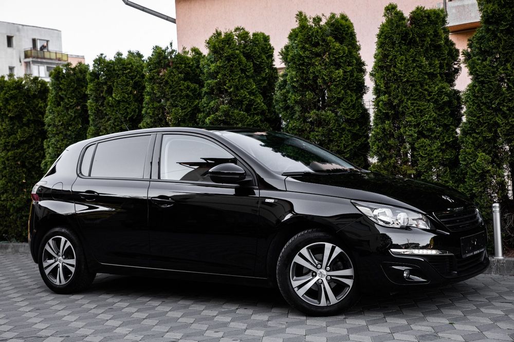 ~Peugeot 308~1.2 Benzina~An 2016~Km 108.000~Euro 6 !!!