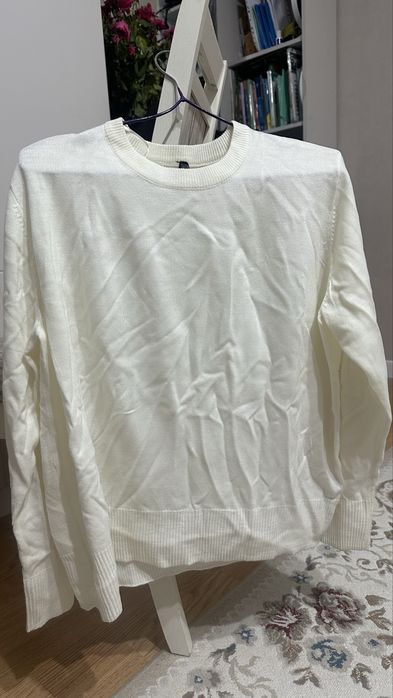 женские свитера/кофты