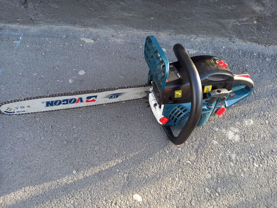 Продам бензопилу