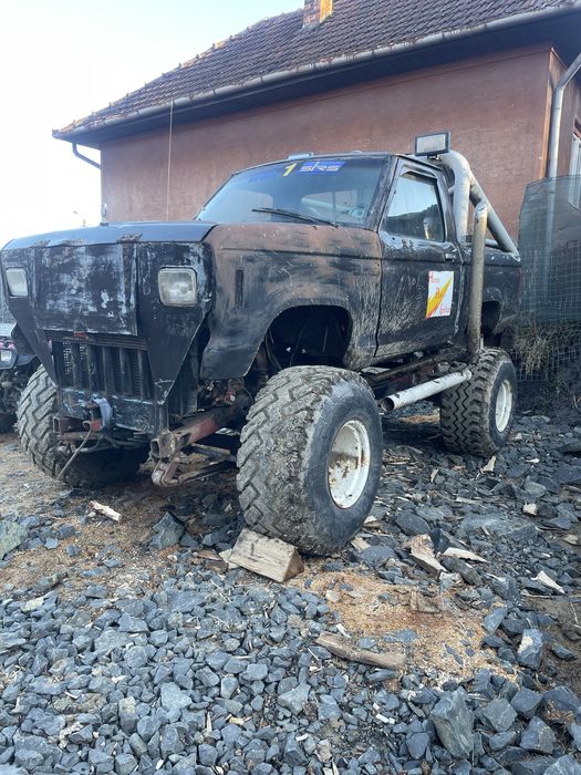 Patrol 3.3 4x4 Monster Truck