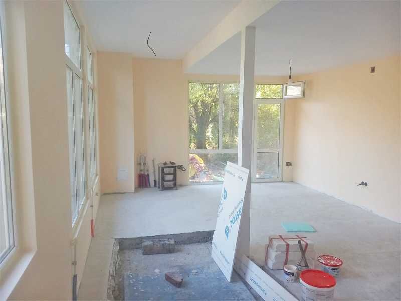 Нова енергоспестяваща къща на 50 км. от град София с. Туден общ. Годеч