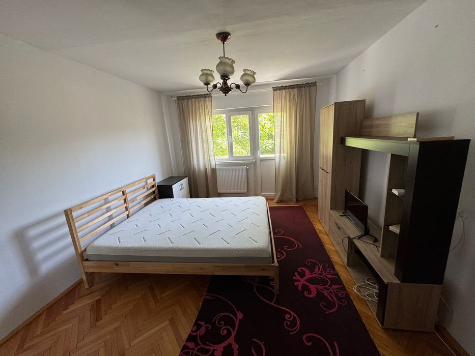 Inchiriez apartament 1 camera in Complex studentesc, Aleea Minis
