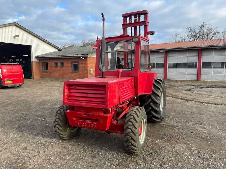 Stivuitor teren accidentat tractor Manitou 3 T 4 x 4 motor Perkins JCB Linde Stoll  Manitou Still Caterpillar Balkancar Hyster Yale Om Clark