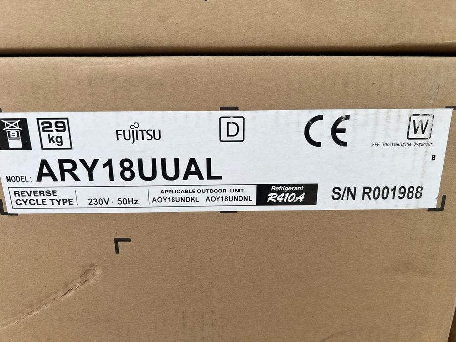 Vand lot unitate tip duct doar intern. Mărcile Fujitsu și General.