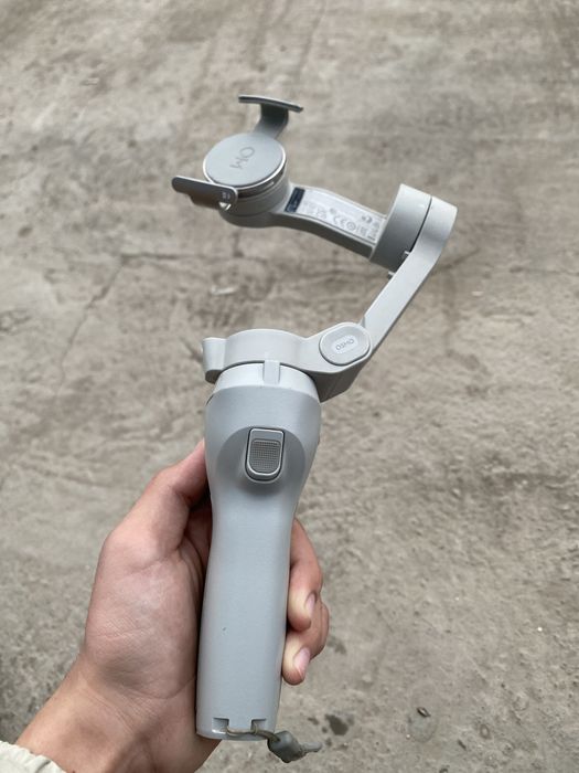 DJI Osmo Mobile 4 SE stabilizator