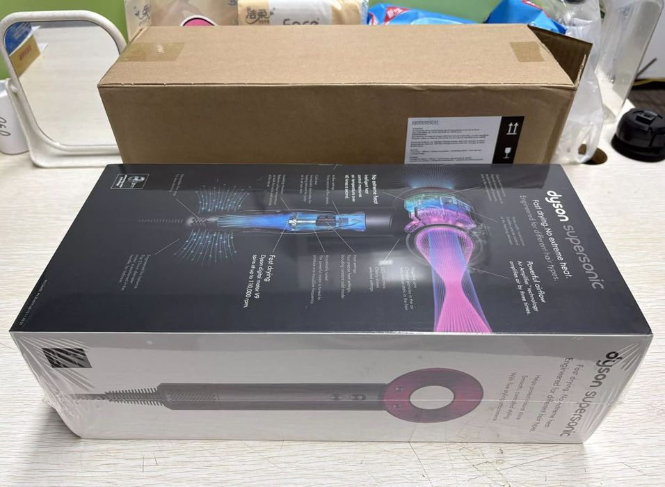 Dyson Hairdryer - сешоар