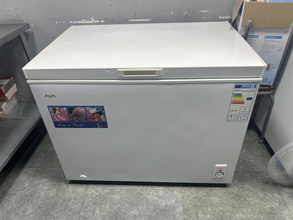 ПродаетсЯ морозильник 300л