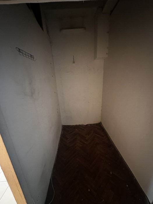 Дава се под наем Магазин в София, Център - 15 кв.м за 170 € - Снимка #1