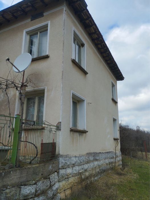 Продава се Къща в Монтана, Парта 1 - 150 кв.м за 128 €/кв.м - Снимка #2