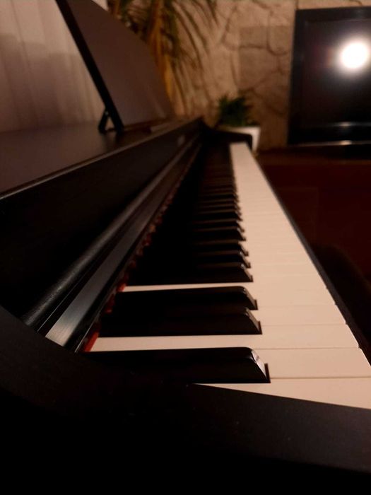 Pian Yamaha CLP-525 de vânzare